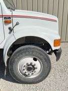 1991 International 4900 grain truck