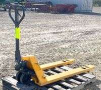 U-Line H-1043 5,500 lb. pallet jack