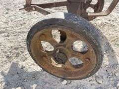 Monitor 1 1/4 hp stationary engine w/ water pump & cart