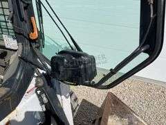 2016 Bobcat T750 skid steer loader