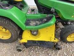 John Deere X590 riding mower