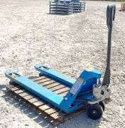 Uline H-3763 4,400 lb. pallet jack