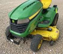 John Deere X590 riding mower