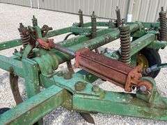 John Deere 10' pull type chisel plow, from the estate of Dr. Ken Buchmann