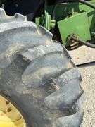 John Deere 4425 combine