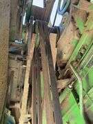 John Deere 4425 combine