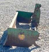 Sunshine Line 67" 3-pt. box blade w/ scarifers