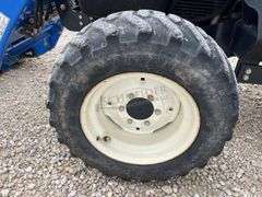 New Holland TC45DA 4x4 tractor w/ loader