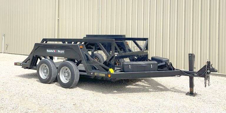 2011 Escalate ET12000 hydraulic lowering trailer