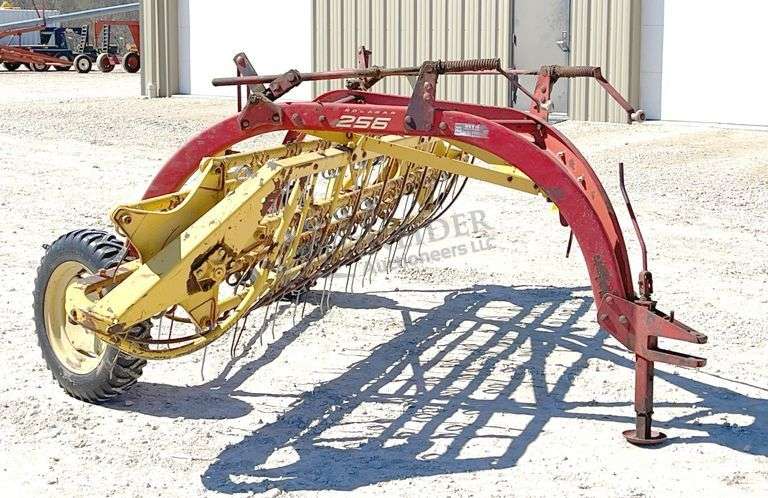 Side Rake Hay New Holland 256 side delivery hay rake - Schneider Auctioneers LLC