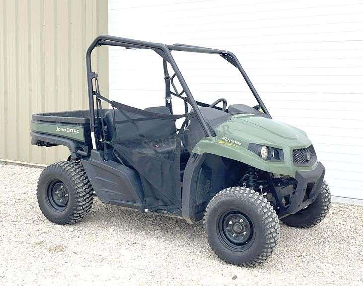 2022 John Deere Gator XUV590E 4x4 UTV