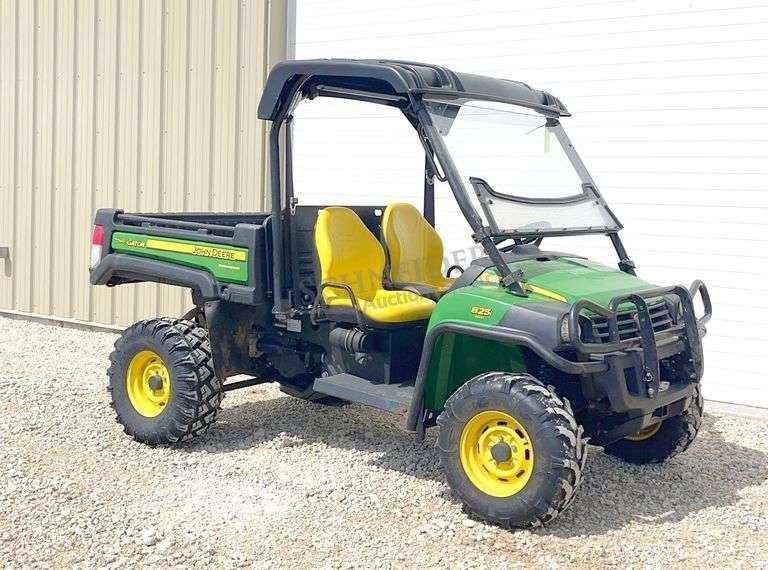 2011 John Deere Gator 825i 4x4 UTV