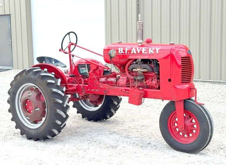 1948 B.F. Avery model A tractor - Schneider Auctioneers LLC