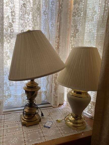 2 lamps