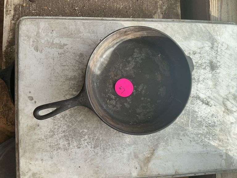 10 inch Wagner deep skillet