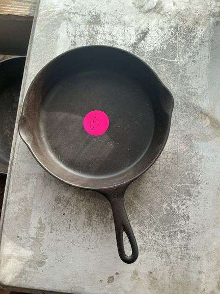 10 1/4 inch Wagner cast iron skillet