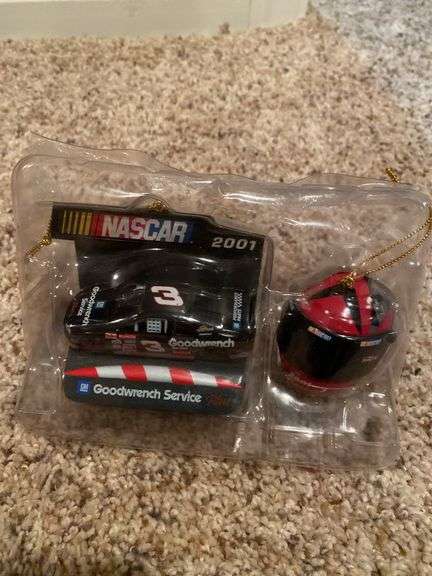 Dale EARNHART SR RACE CAR  , COLLECTOR GOLDEN CARDS AND NASCAR BALLET