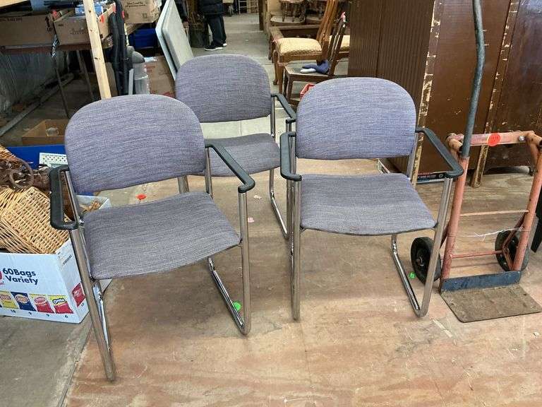 3 very nice office chairs