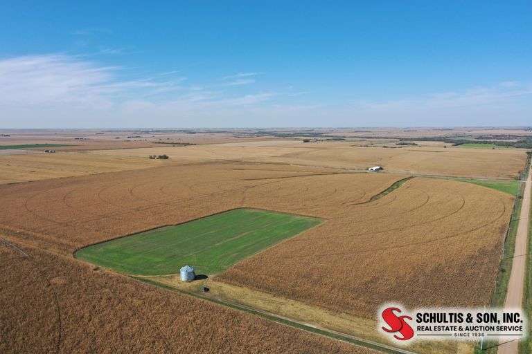 LAHNERS ESTATE LAND AUCTION - 161 +/- ACRES THAYER COUNTY 
