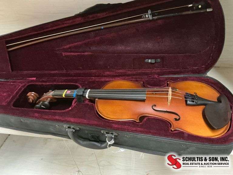 Lauren Full-Size Violin