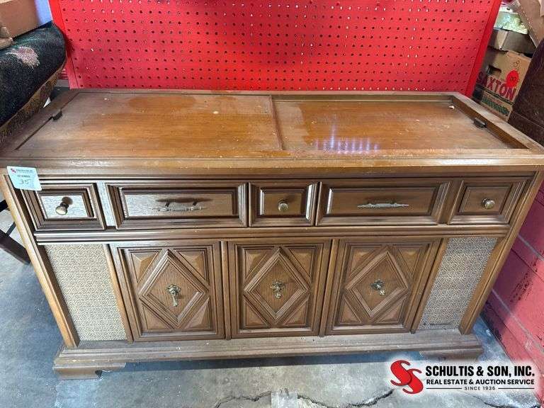 Magnavox Astro-Sonic Console