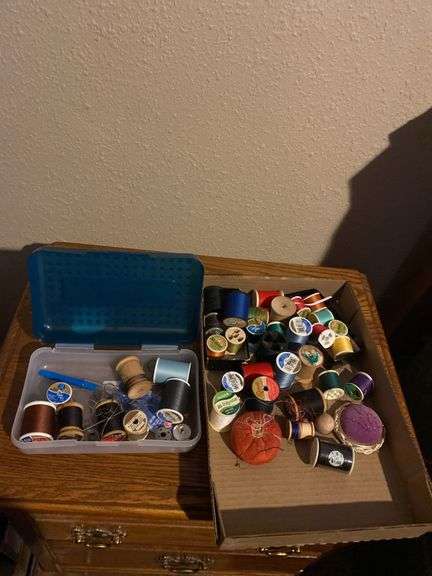 Spools thread