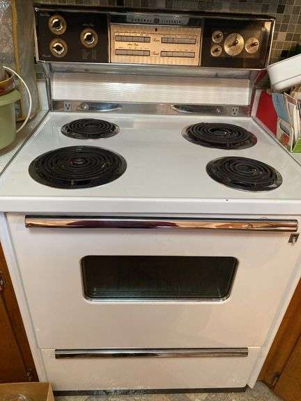 ELECTRIC STOVE AND OVEN