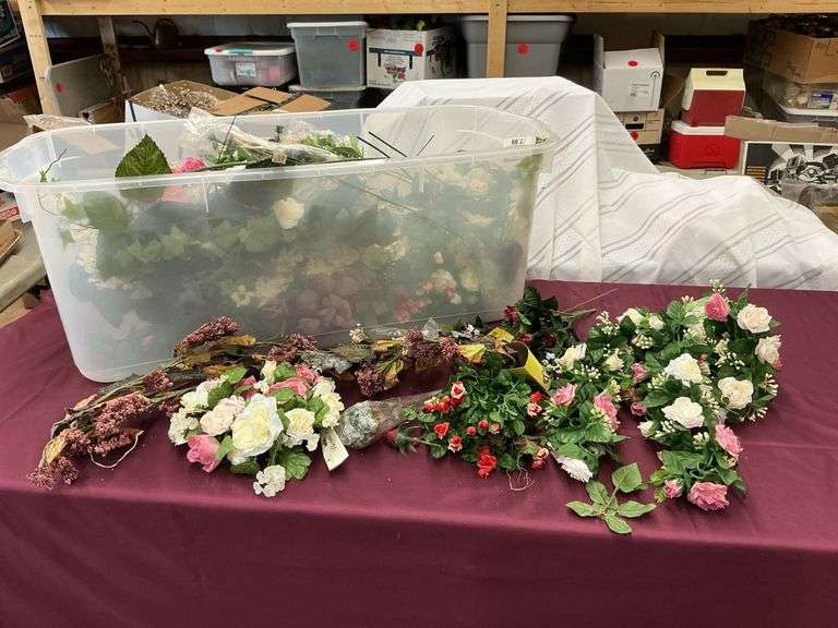 tub of mini roses in pretty colors - swags and swags of rice flowers ...