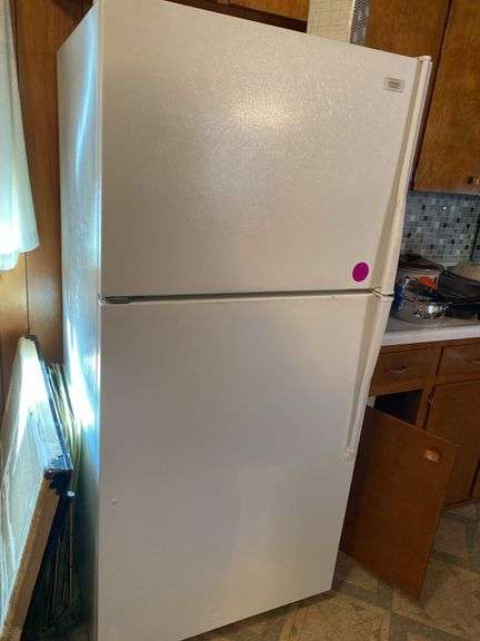 REFRIGERATOR/ FREEZER
