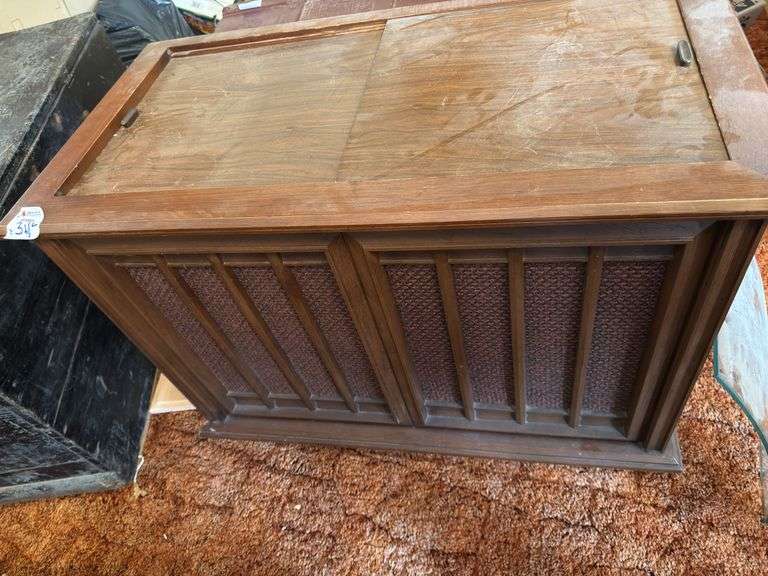 60/70s STEREO MAGNAVOX CABINET