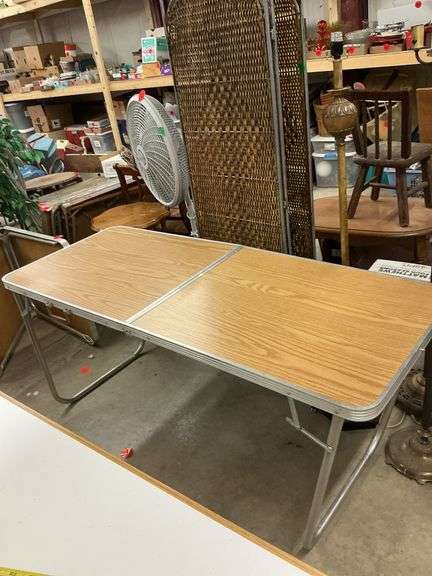 Fold  up table