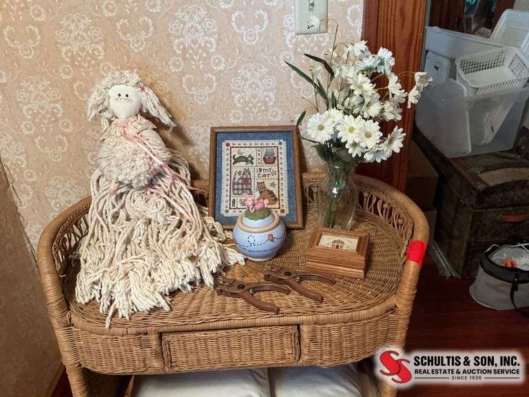 mop doll- wall hanging- 2 heart shaped punchers- vase with artificial flowers- 2 ￼trinket containers