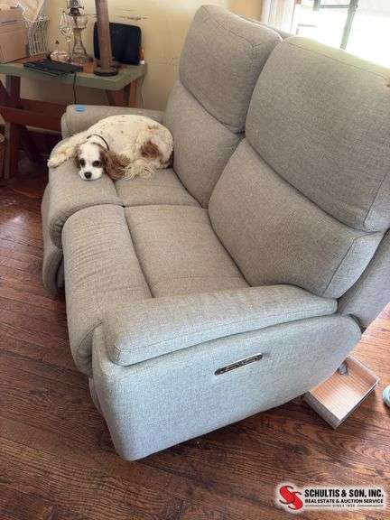2 Couch recliner  electric