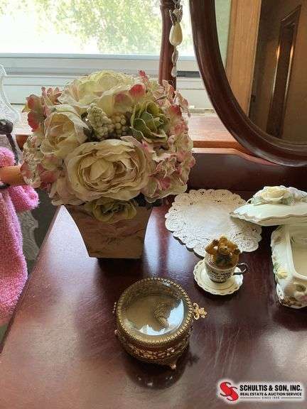 Decorative items