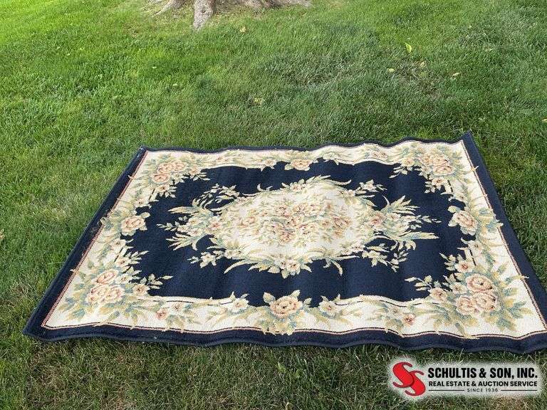Area tapestry rug