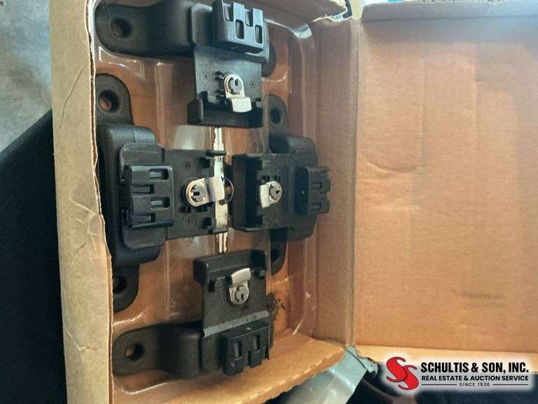 Box Link Mounting Plate