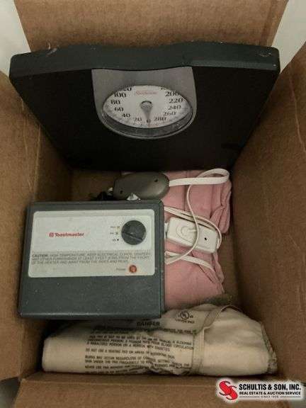 Heating pads and scale