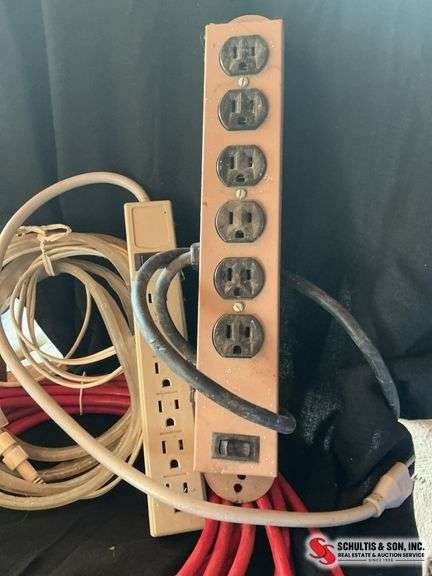 Extension cords & power strips