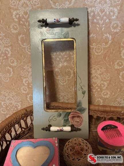 Picture stand- wall hanging- hat pins - trinket boxes - handkerchiefs - socks ￼￼