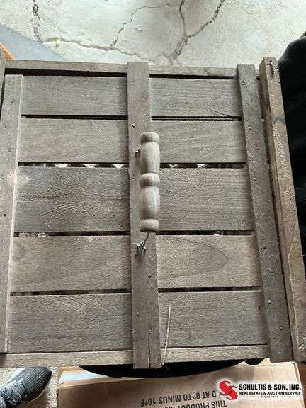 Wooden egg crate