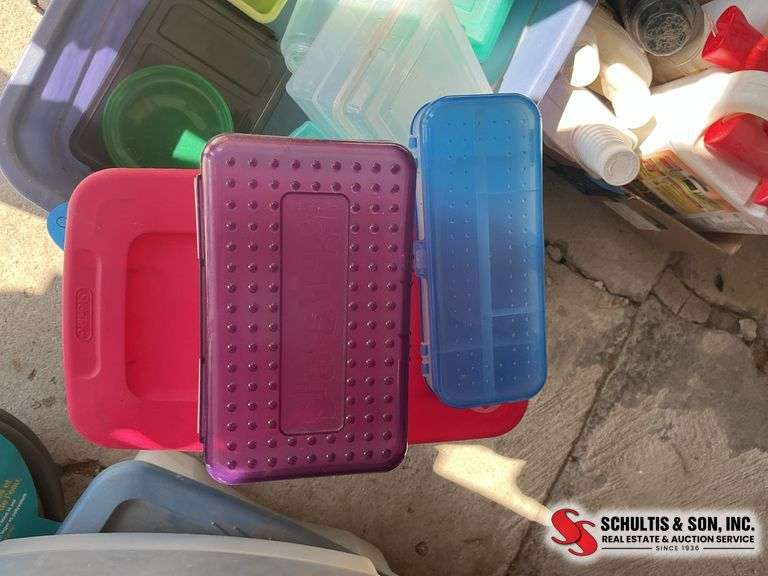 Plastic containers