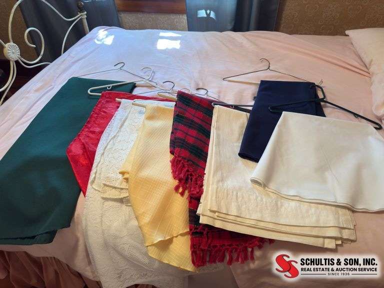 Table clothes   Runner,