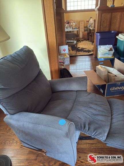 Lazy boy recliner