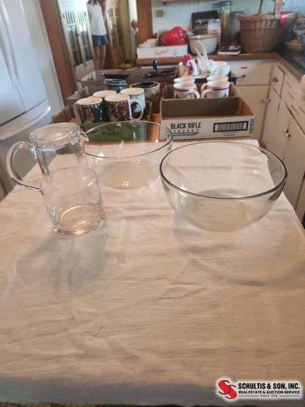 2 glass bowls and small carafe
