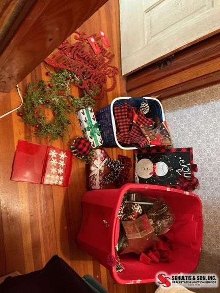 tote with ornaments- wreaths-plaid bows- and other fun things ￼