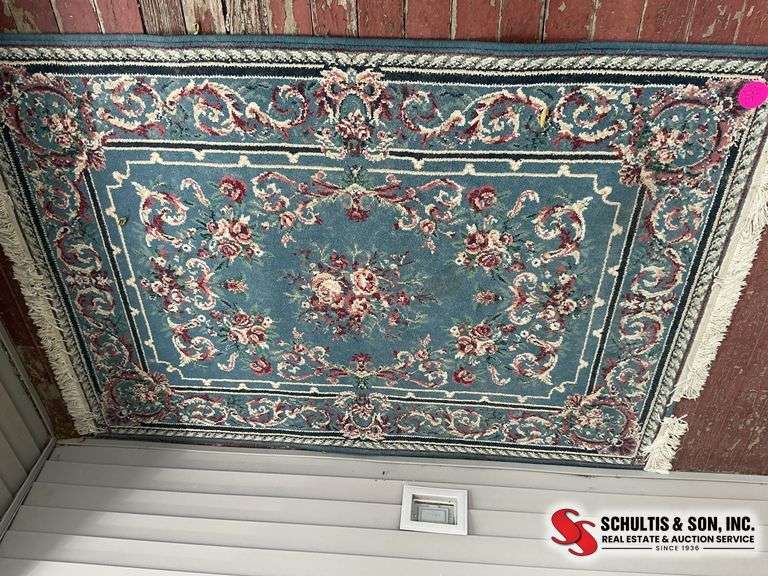 Area rug. Tapestry like 46x64