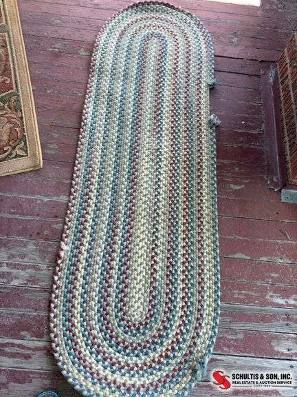 Runner  hall   Braided rug