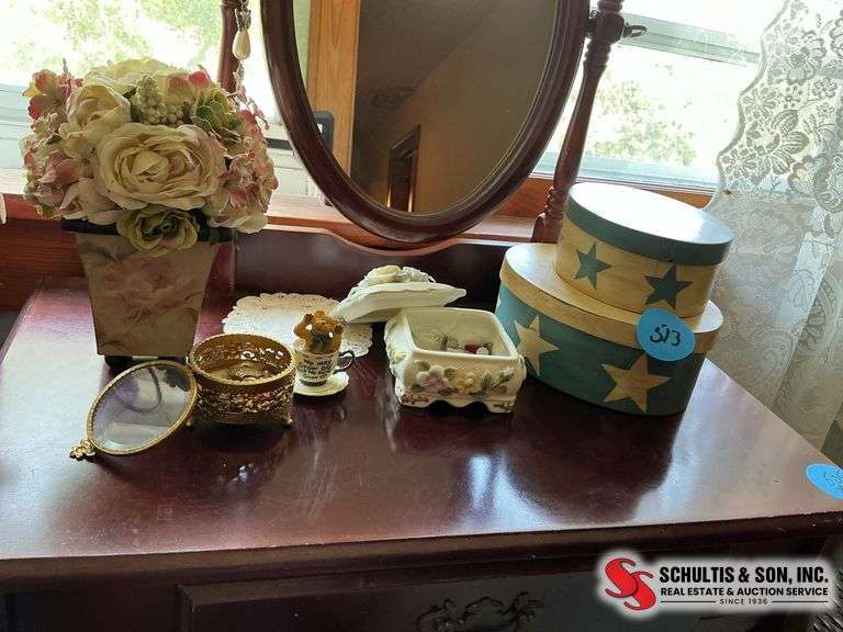 Decorative items