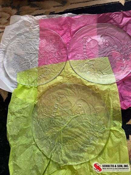 Glass serving trays