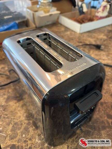 2 toasters